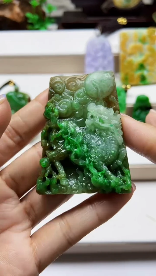 颈饰未镶嵌翡翠翡翠A货