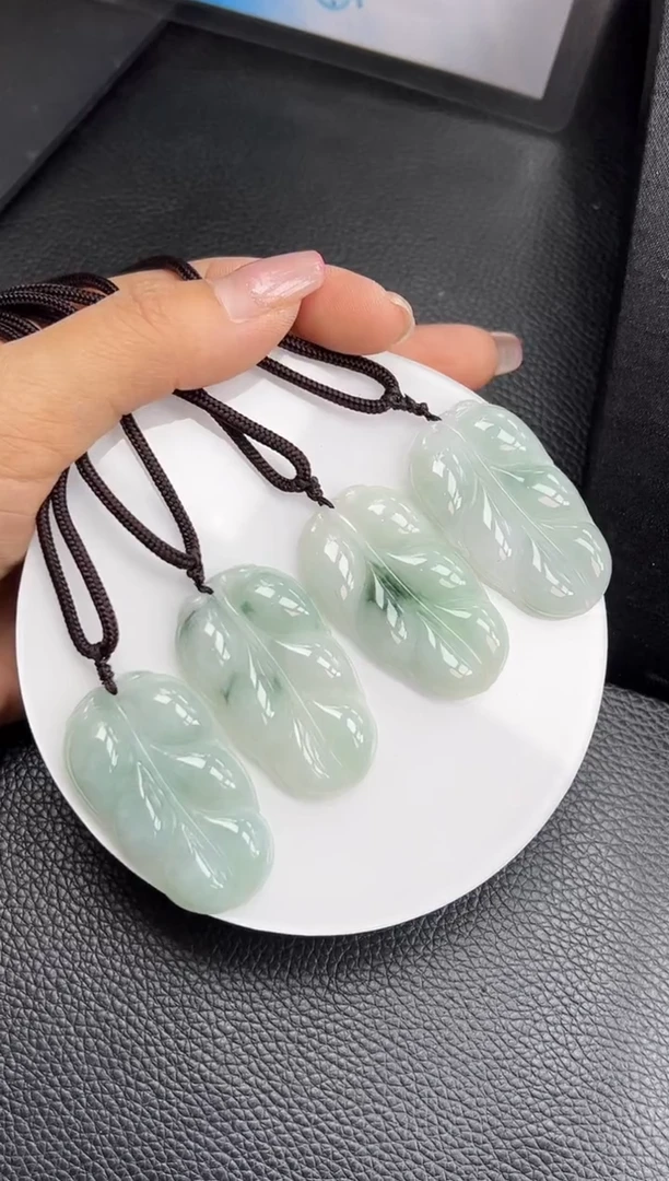 【闪购商品】翡翠颈饰未镶嵌K666-790 叶子多样性发一