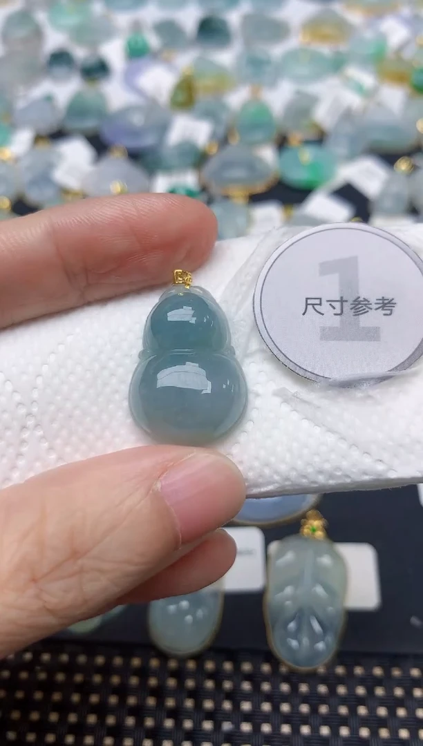 颈饰18K金镶嵌翡翠天然缅甸A货翡翠