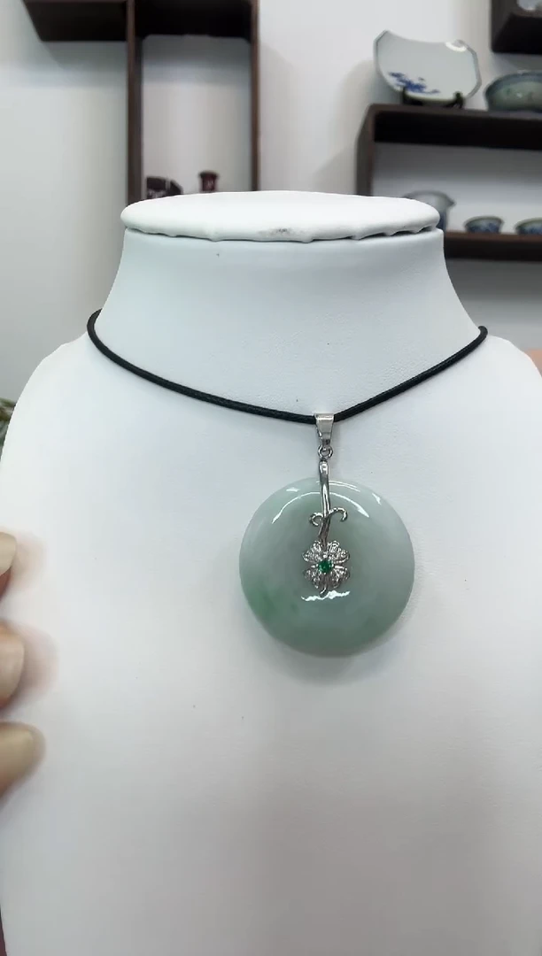 颈饰合金翡翠平安扣