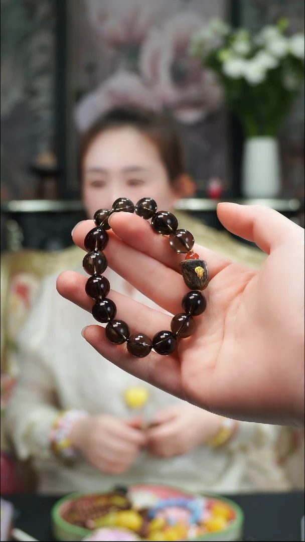 18K金镶嵌手串水晶草****半手串
