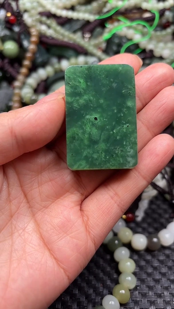 【闪购商品】和田玉颈饰未镶嵌.