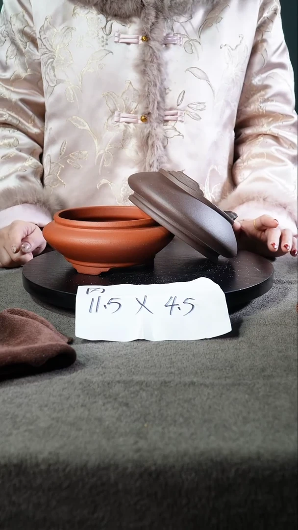 宜兴紫砂小花盆盆