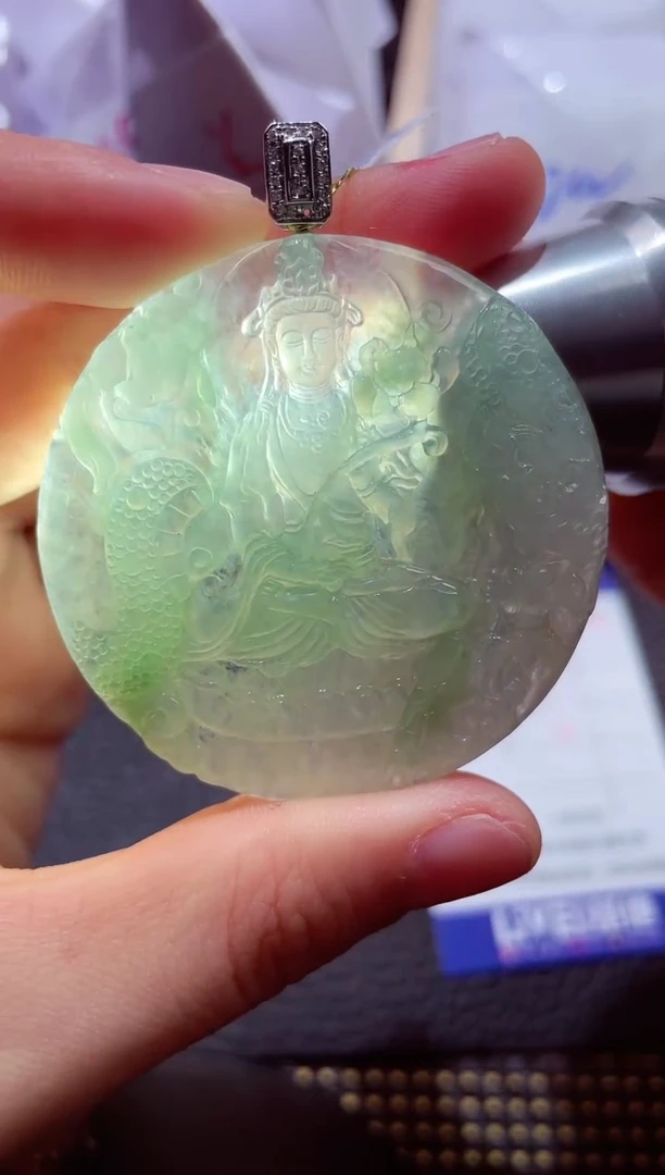 18K金镶嵌挂件翡翠0000888847