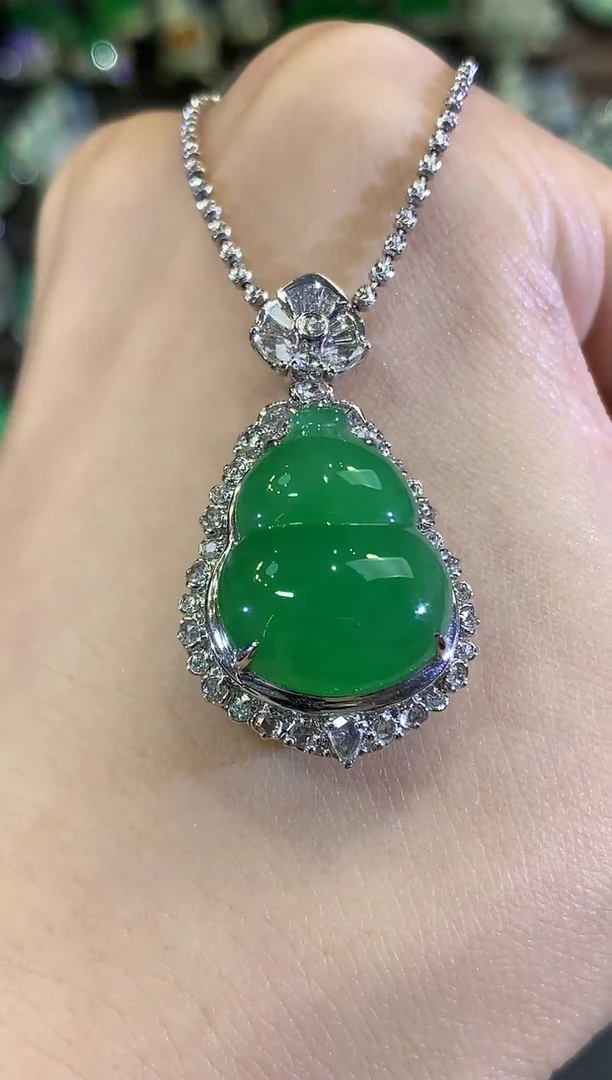 吊坠(不含链)18K金镶嵌翡翠C129