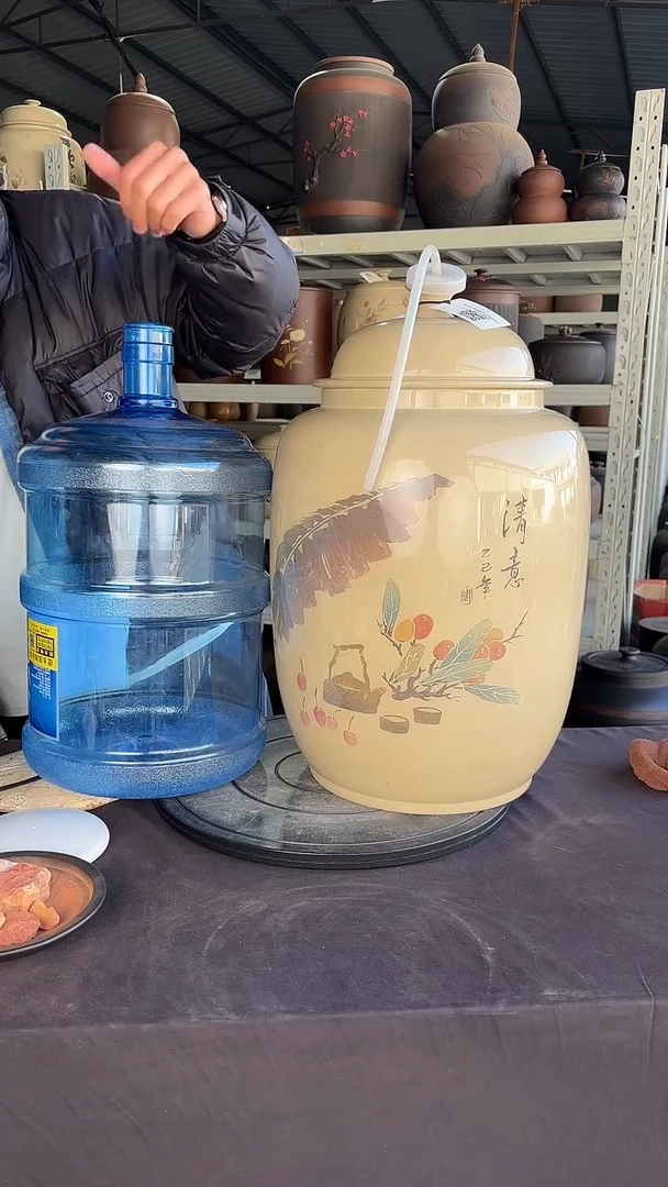 水亮光25升储水罐