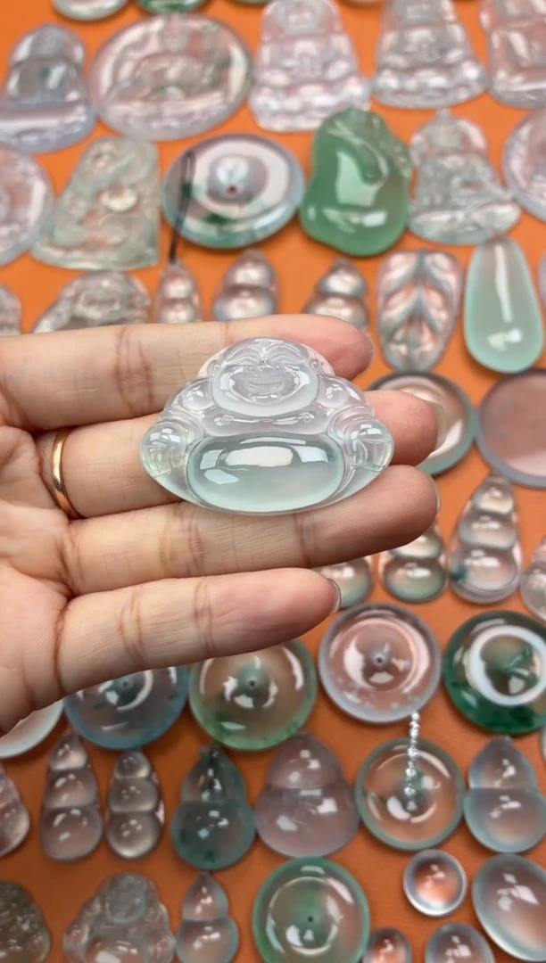 吊坠(不含链)未镶嵌翡翠55 佛公 30.8 42.3 6.2