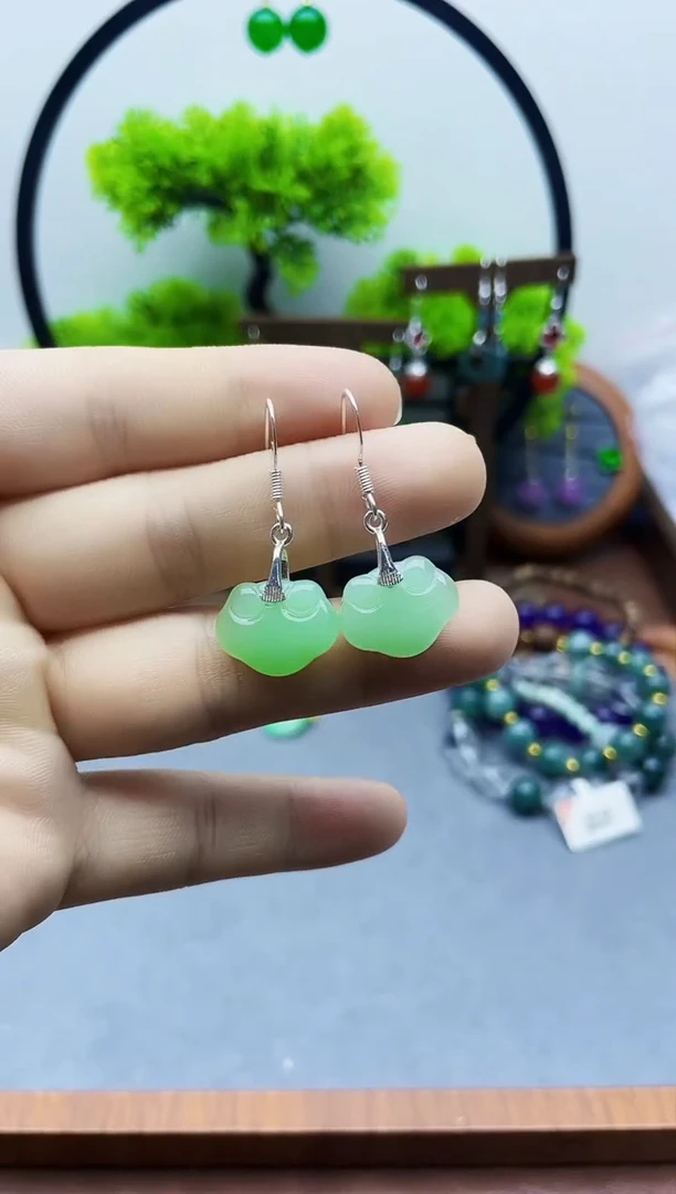 未镶嵌和田玉耳饰251000