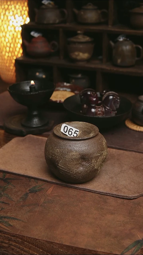 065号紫砂全手建水350毫升