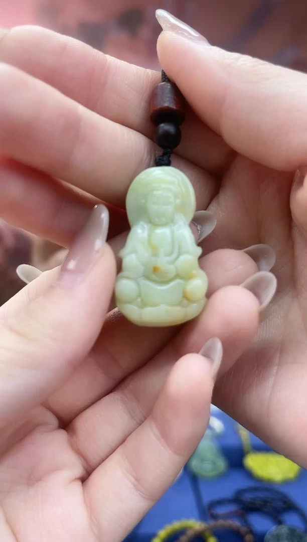 未镶嵌岫玉吊坠·