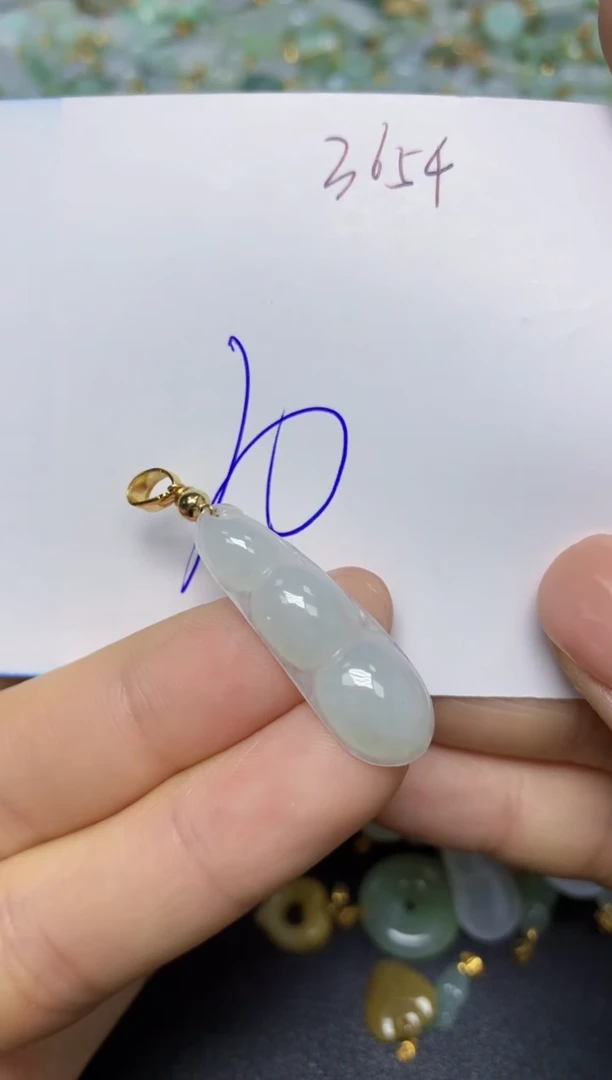 【闪购商品】翡翠挂件合金 天然翡翠A货