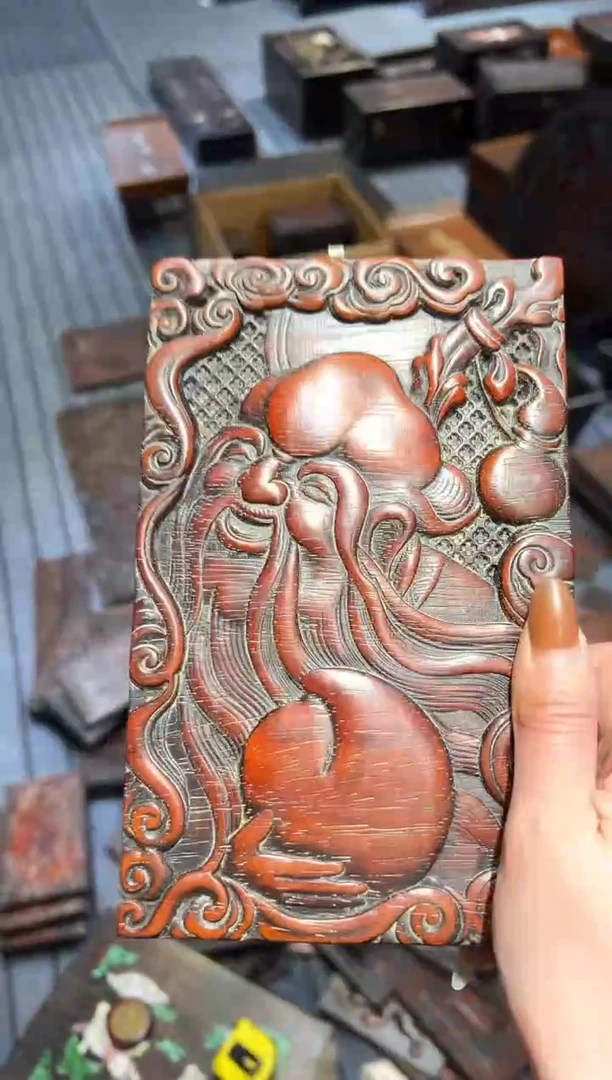 木紫檀雕刻一物一拍