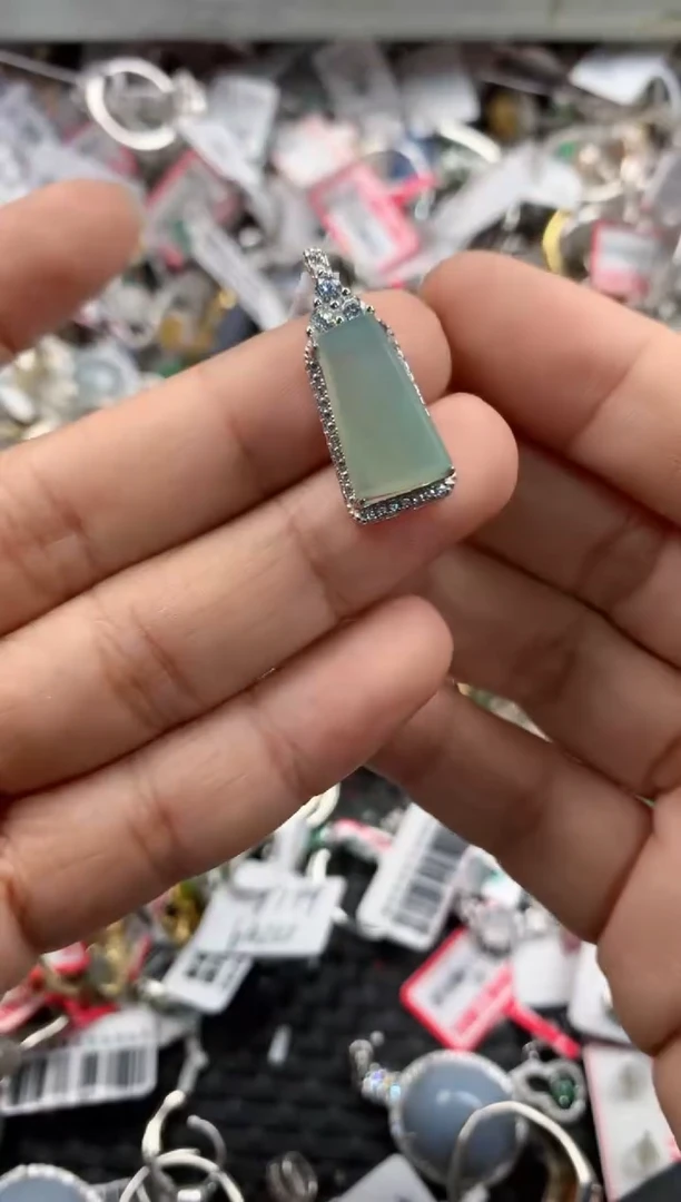 银S925镶嵌戒指翡翠999               7