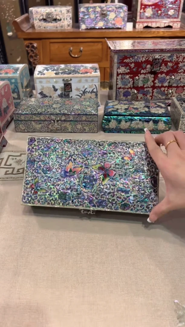 【闪购商品】蝴蝶单层单盖黑金鲍·弘贝雅螺钿漆器文化馆