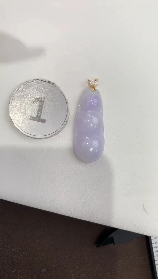 颈饰18K金镶嵌翡翠天然缅甸a货翡翠