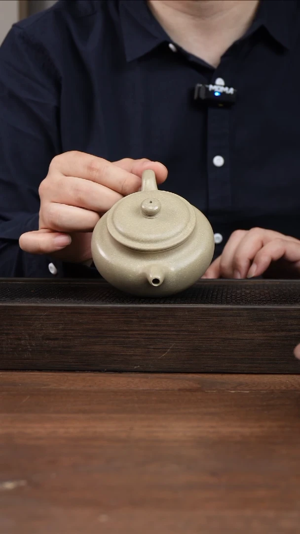茶壶紫砂本绿仿古     230CC