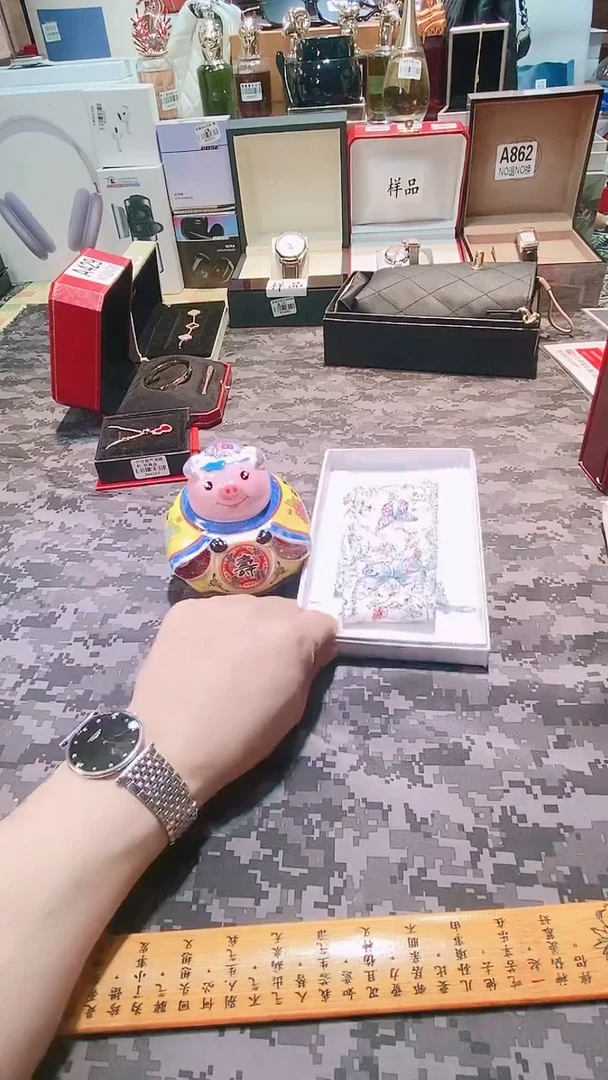 瓷片瓷器 库房到期 全部地板价@@1