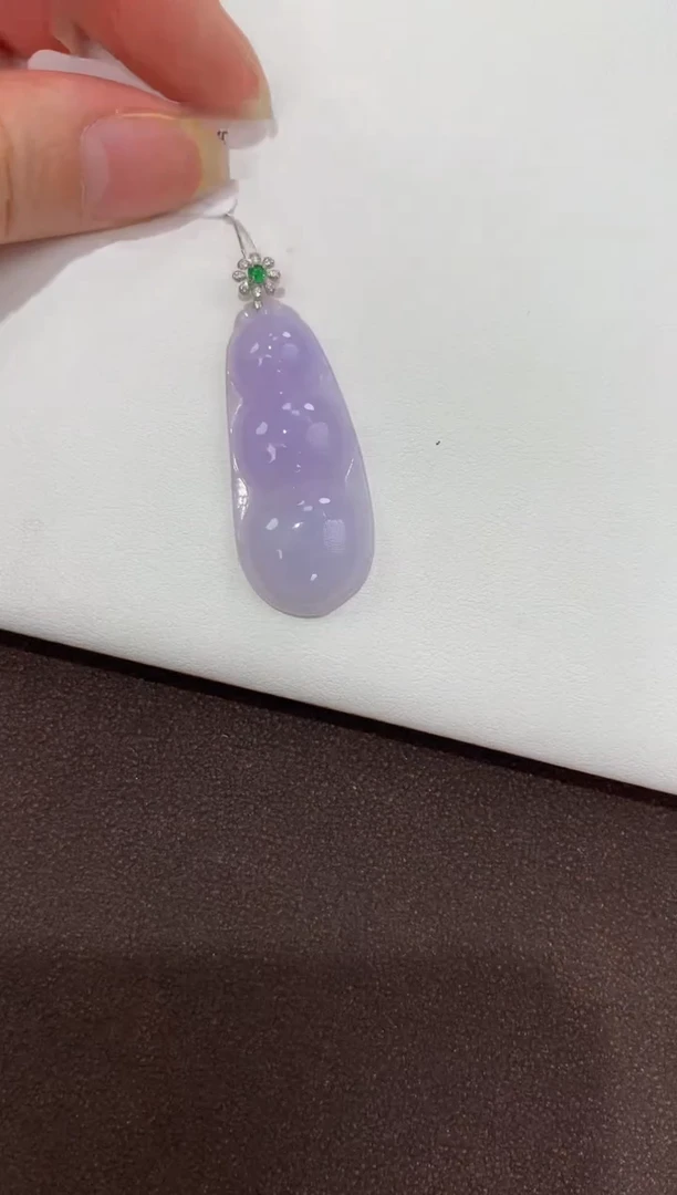 翡翠18K金镶嵌颈饰天然缅甸a货翡翠