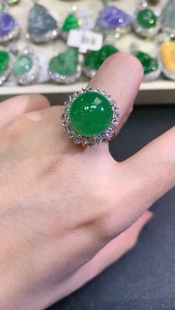 【闪购商品】翡翠戒指18K金镶嵌C166