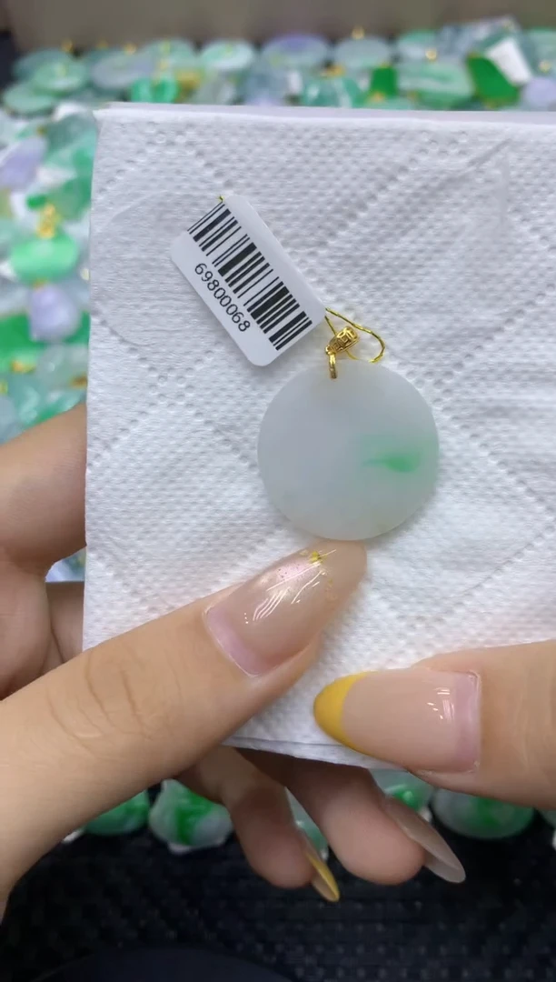 颈饰未镶嵌翡翠天然缅甸翡翠A货
