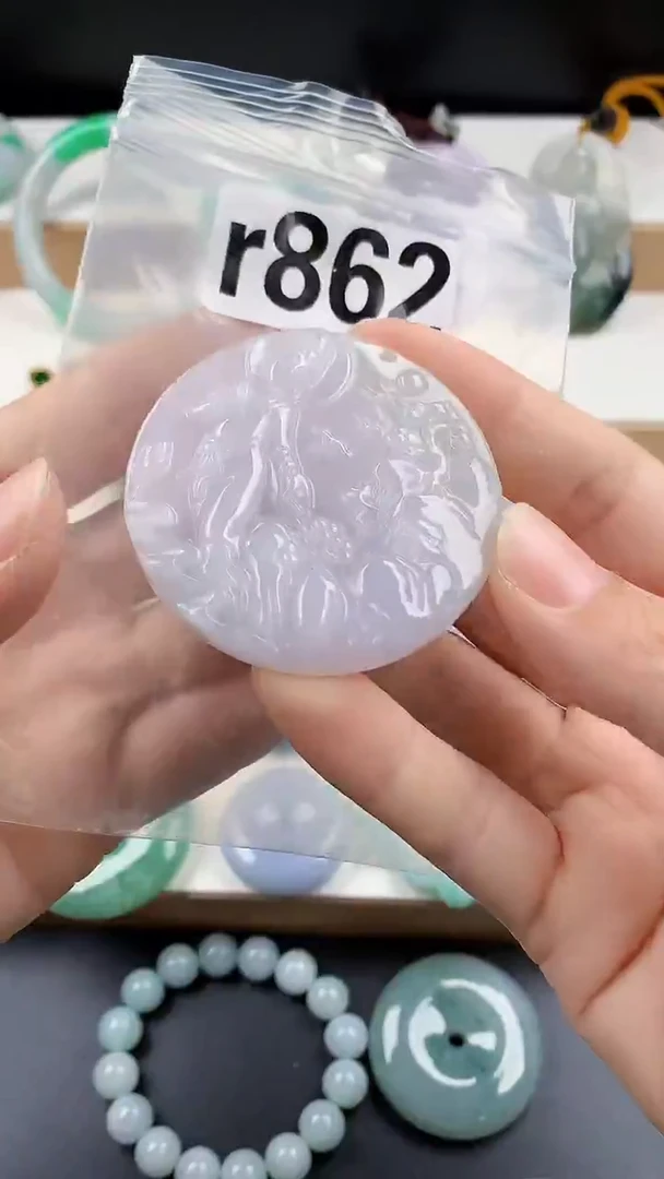 颈饰未镶嵌翡翠天然翡翠吊坠挂件