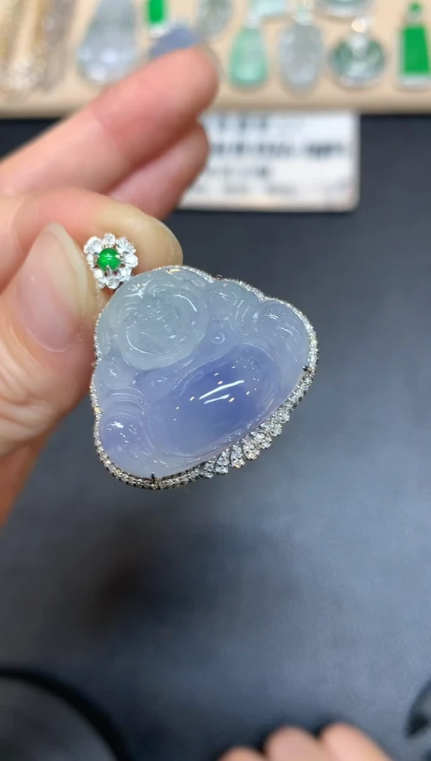 【闪购商品】翡翠颈饰18K金镶嵌佛公【无服务费】