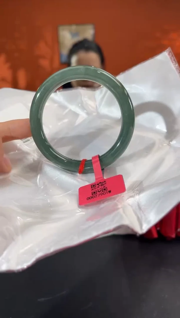 未镶嵌手镯翡翠3        圈口57