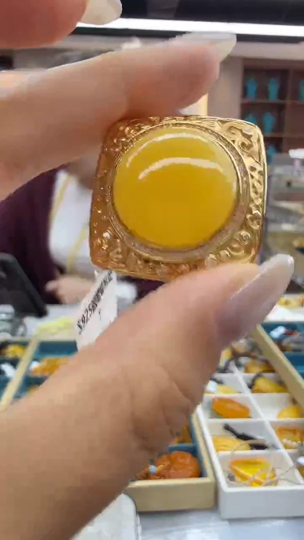 琥珀颈饰未镶嵌230秒拍号假一罚三