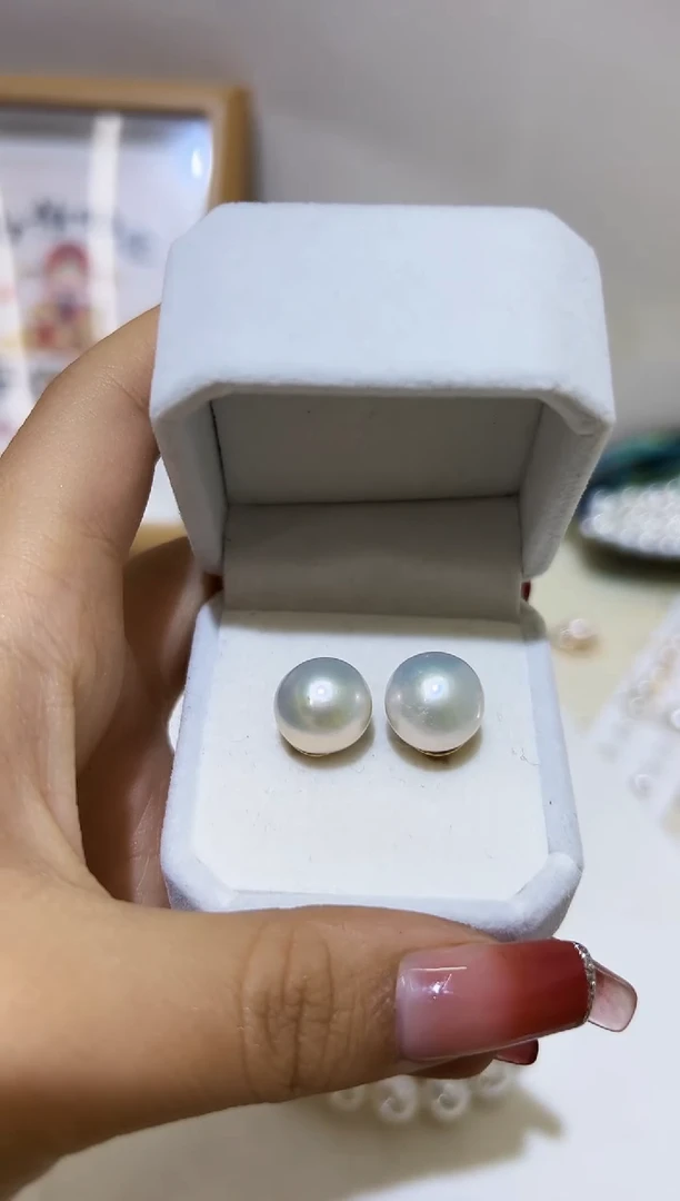 【闪购商品】淡水珍珠耳钉银S925镶嵌42淡水10-12珍珠158