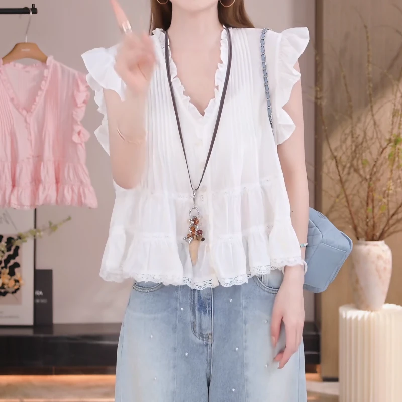 2025夏季显瘦气质洋气感蕾丝花边拼接V领小飞袖上衣女LK2502869