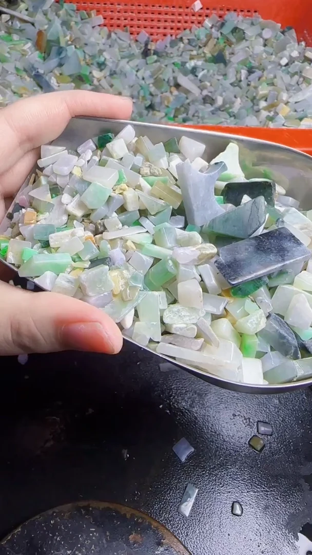 未镶嵌挂件翡翠老**语天然翡翠119