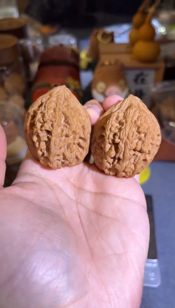把件文玩核桃大沽石