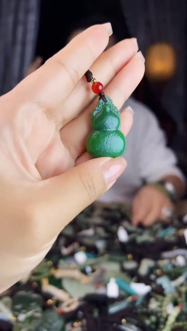 未镶嵌和田玉挂件1