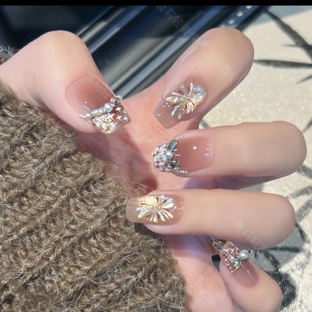 【小香风烟花】纯手工过年款新年战甲蛇年美甲穿戴甲指甲显白贴片