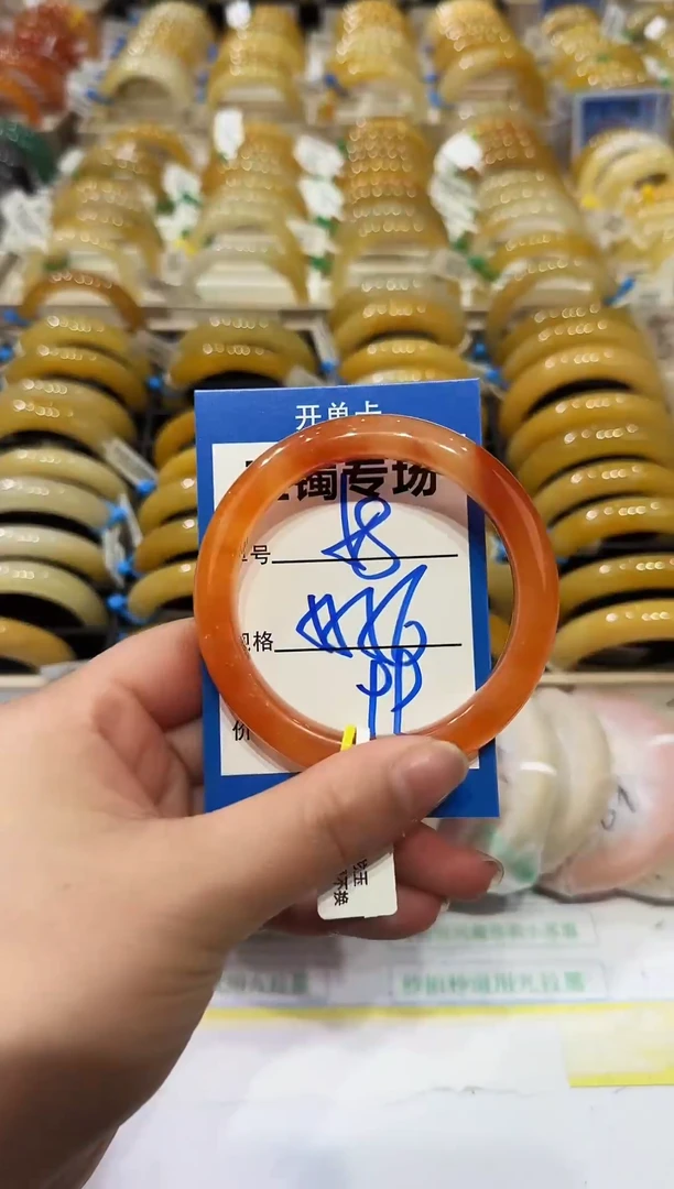 未镶嵌手镯石英岩玉58