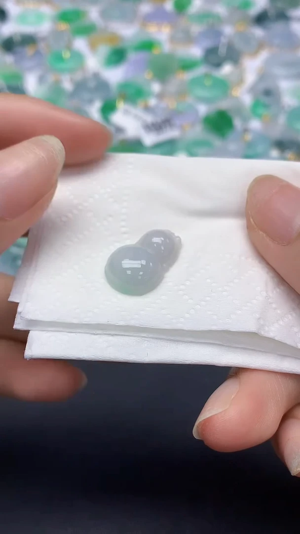 翡翠未镶嵌颈饰天然缅甸a货翡翠