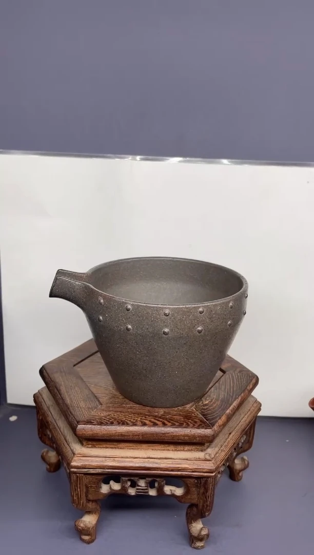 【闪购商品】紫砂茶壶岩中泥石鼓公道