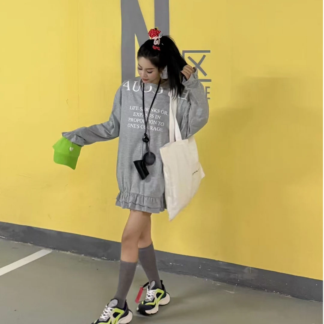 宠儿【2025春款韩版3色时尚百搭字母花苞卫衣裙】