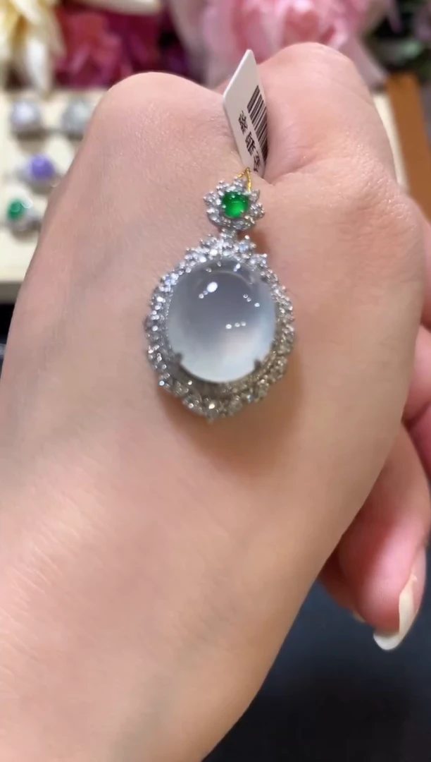 吊坠(不含链)18K金镶嵌翡翠z162