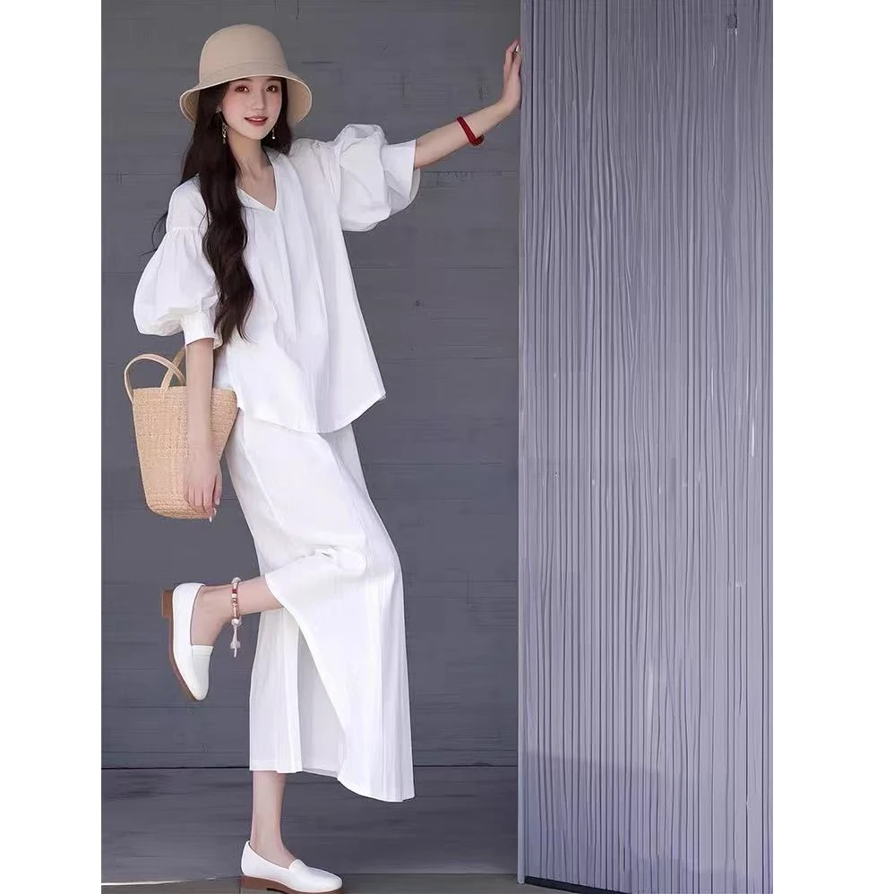 春夏搭配一整套气质名媛轻奢高级白色连衣裙赴约老钱风松弛感女装