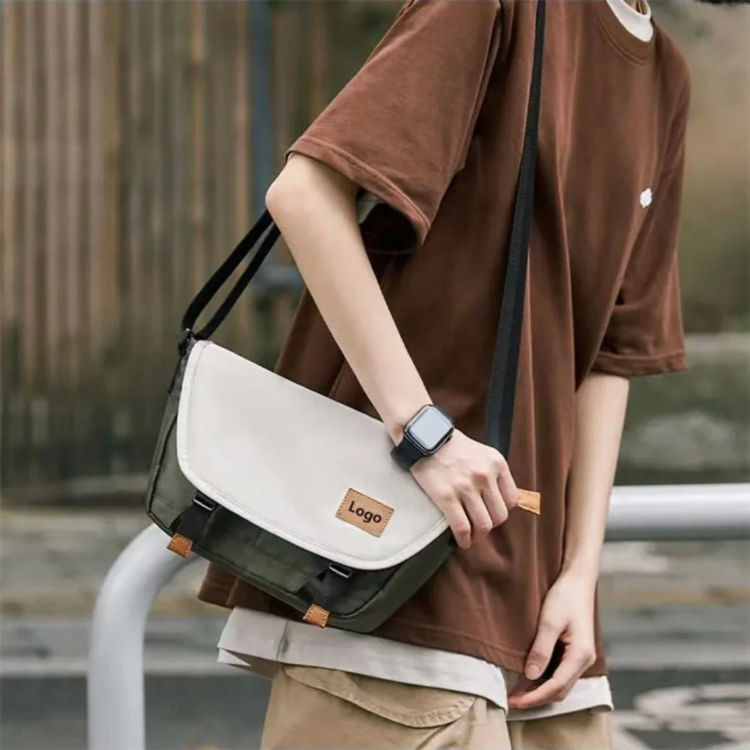 斜挎包情侣轻便休闲通勤单肩包户外日系新款大容量学生包