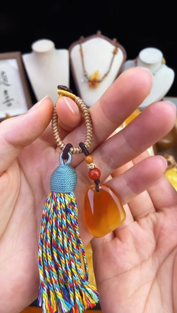 琥珀未镶嵌珠宝奇石柒月