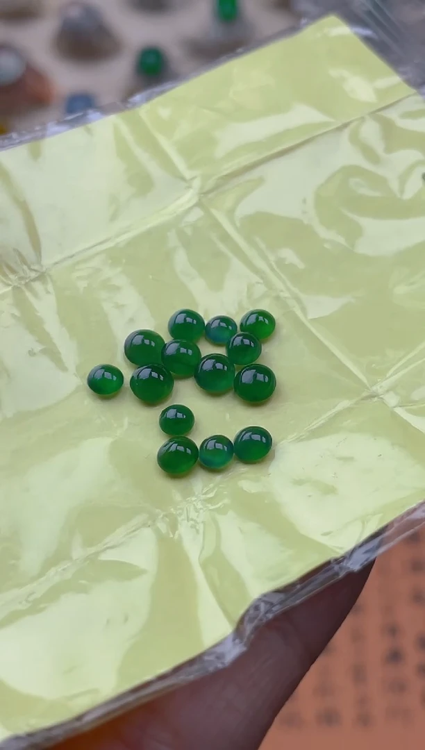 裸石翡翠天然翡翠蛋面51