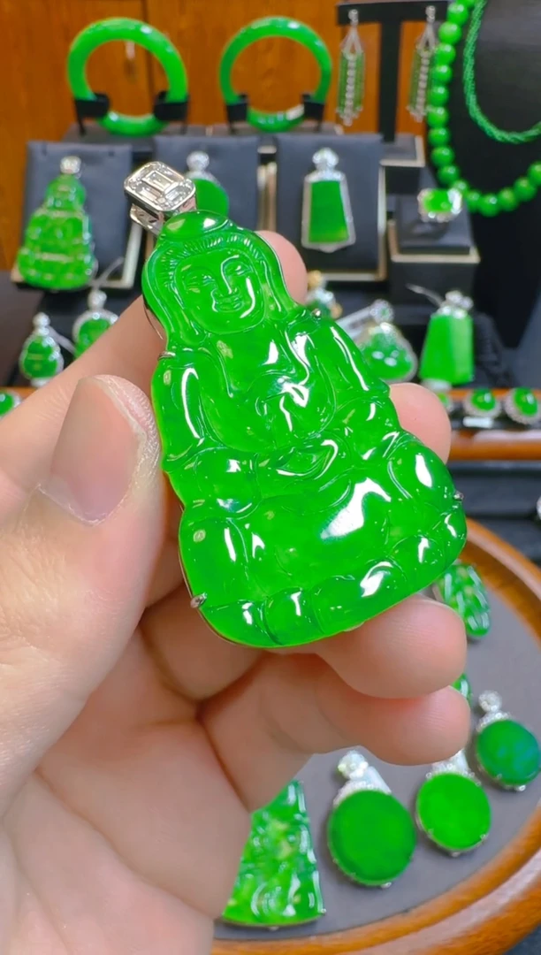 吊坠(赠链)银S925镶嵌翡翠天然A货翡翠