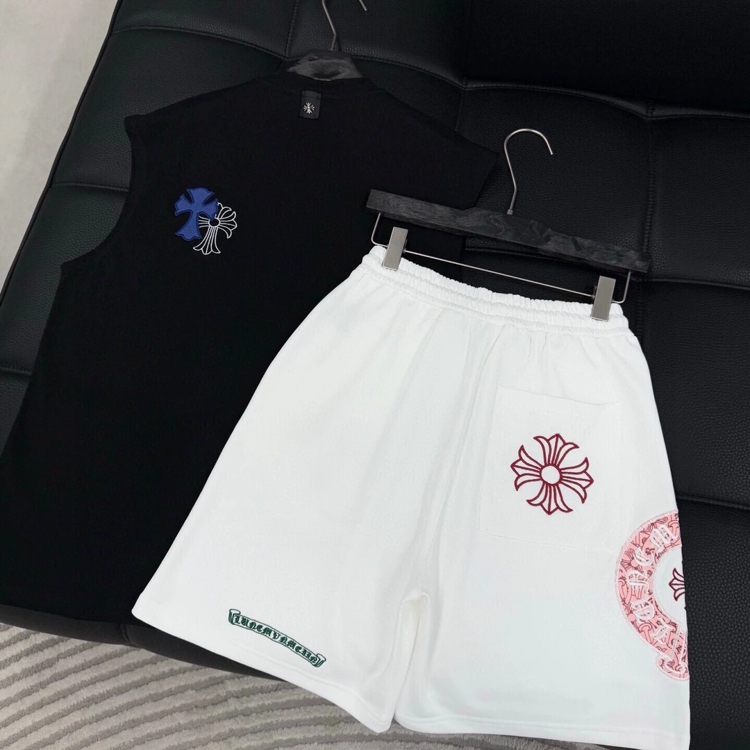 克某家早春新款 套装 十字架马蹄梵文 立体贴布秀工艺拼皮工