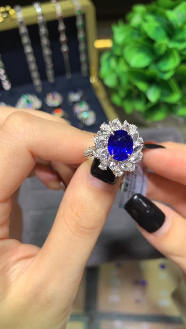 戒指蓝宝石18K金镶嵌3.15ct