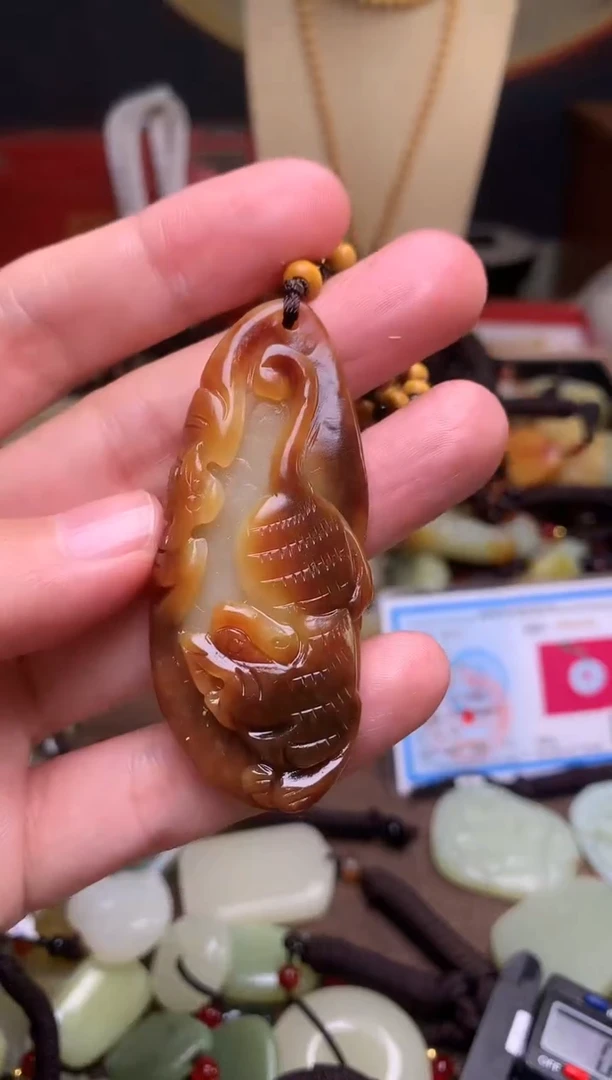 颈饰未镶嵌和田玉新疆料青海料清水和田玉吊坠