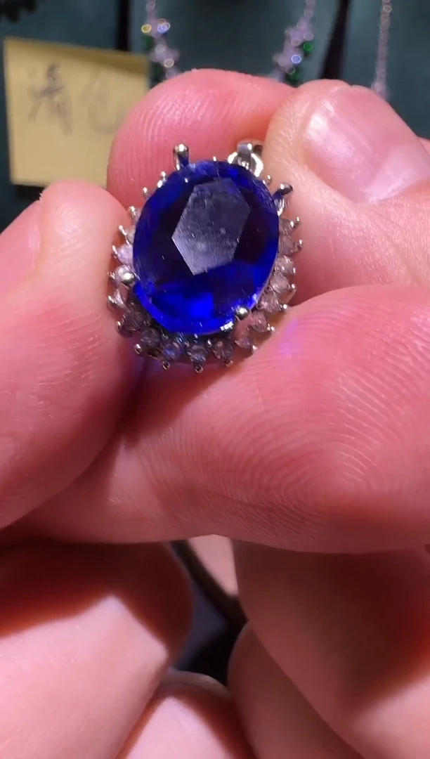 吊坠(不含链)蓝宝石14K金镶嵌蓝宝石吊坠