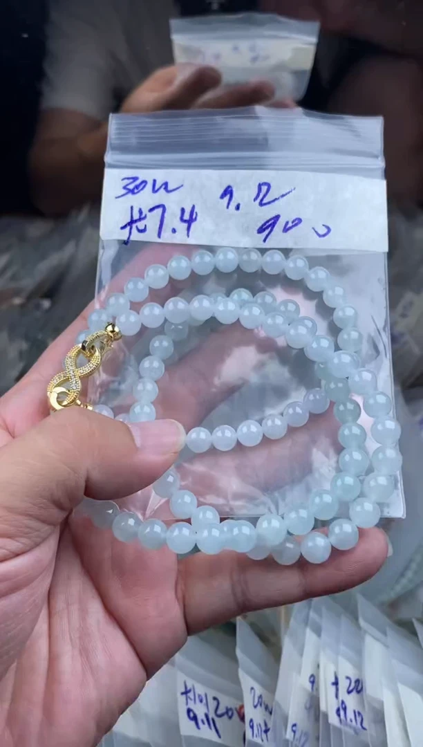 未镶嵌定制翡翠天然缅甸翡翠多样性