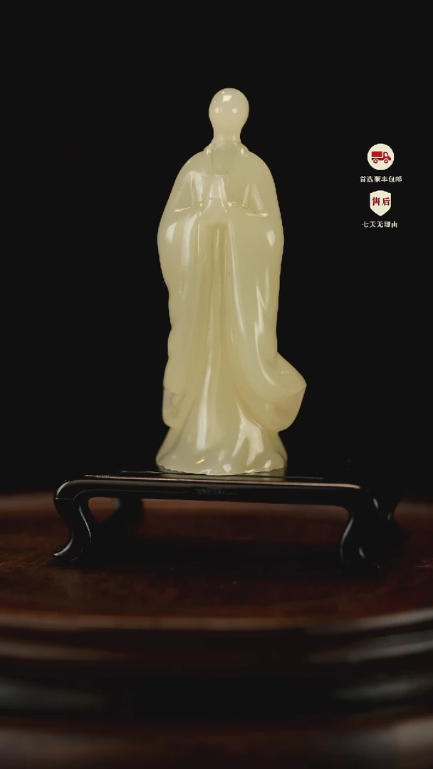 云南石竹叶青雕刻：无相造像摆件